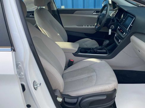 Used 2018 Hyundai Sonata SE FWD image 27