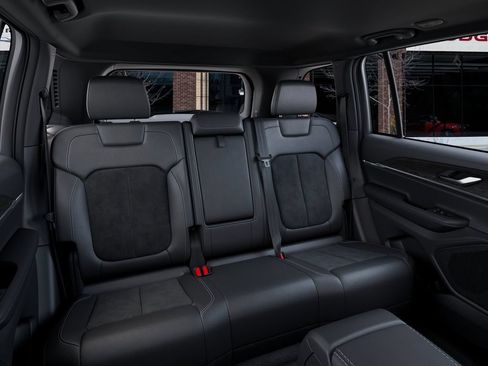 New 2026 Jeep Grand Cherokee Altitude AWD/4WD image 15