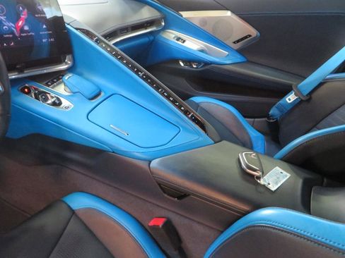 Used 2020 Chevrolet Corvette Stingray Premium Cpe w/ 3LT Preferred Equipment Group image 19