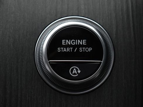 Used 2022 Mercedes-Benz C 300 4MATIC Sedan image 31