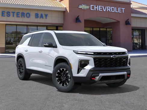 New 2026 Chevrolet Traverse Z71 w/ Enhanced Driving Package image 7