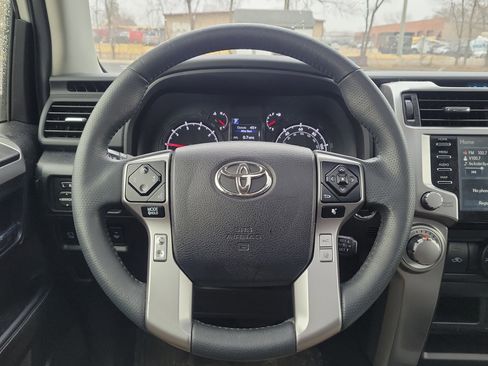 Used 2022 Toyota 4Runner SR5 Premium w/ Moonroof Package image 21