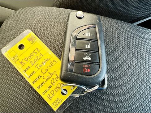 Used 2024 Toyota Corolla LE image 11