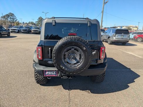 Used 2024 Ford Bronco Everglades image 6