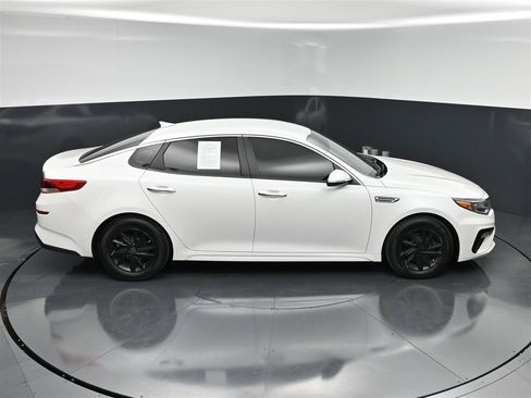 Used 2019 Kia Optima LX FWD image 23