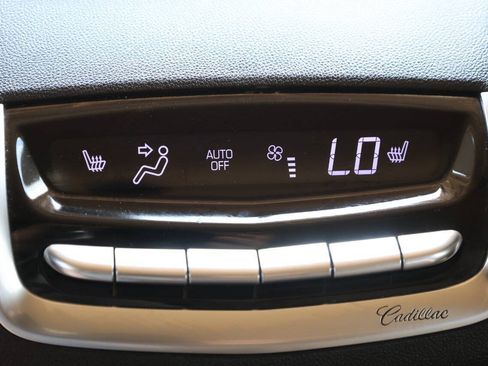 Used 2021 Cadillac XT6 Sport w/ Platinum Package AWD/4WD image 23