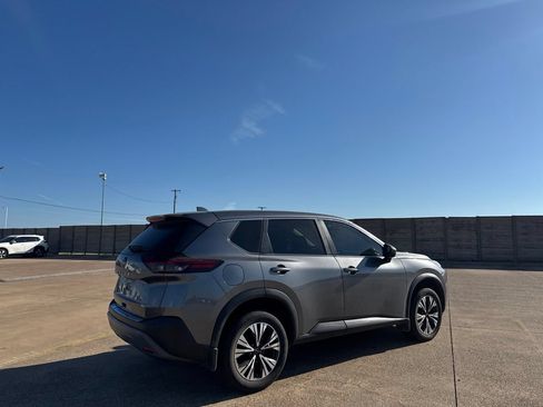 Certified 2023 Nissan Rogue SV FWD image 25
