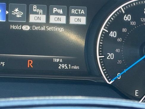 Certified 2023 Toyota Venza XLE AWD/4WD image 32