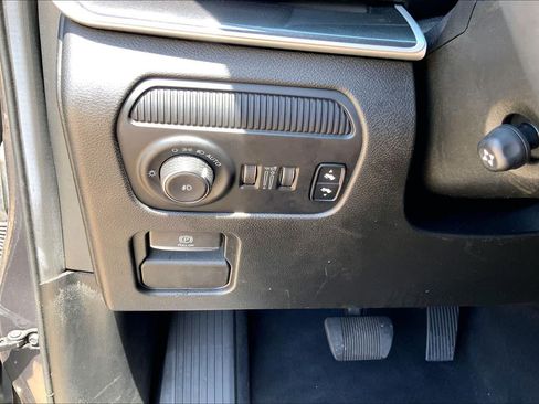 Used 2022 Jeep Wagoneer Series I w/ Convenience Group I AWD/4WD image 31