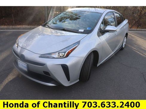 Used 2022 Toyota Prius LE image 3
