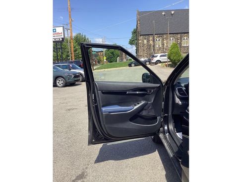 Used 2025 Kia Seltos S AWD/4WD image 16