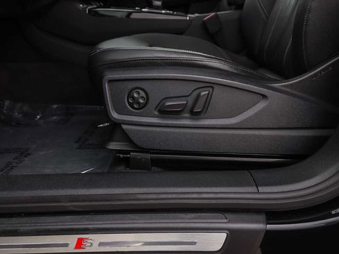 Used 2023 Audi Q5 2.0T Premium w/ Convenience Package AWD/4WD image 26