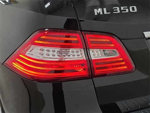 Used 2012 Mercedes-Benz ML 350 4MATIC image 34