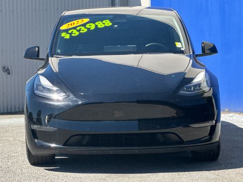 Used 2022 Tesla Model Y Performance AWD/4WD image 9