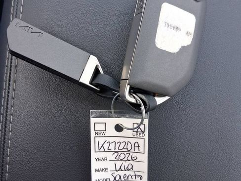 Used 2026 Kia Sorento LX FWD image 18