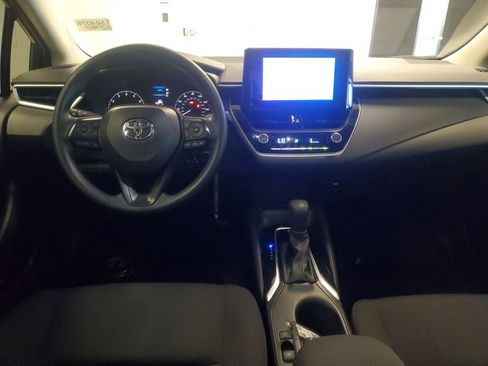 Used 2023 Toyota Corolla LE image 9