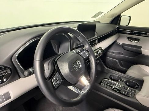 Used 2023 Honda Pilot EX-L image 16