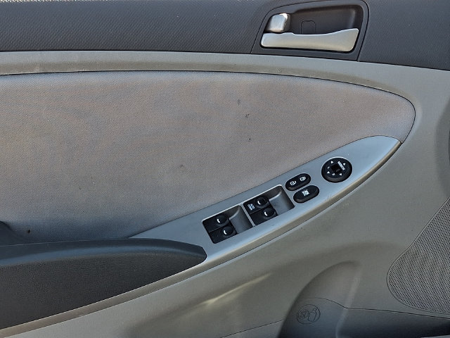 Used 2017 Hyundai Accent SE FWD image 16