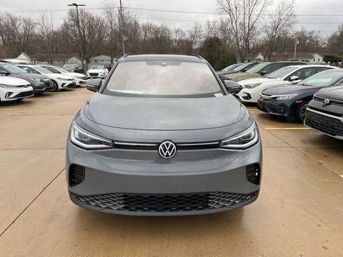 New 2025 Volkswagen ID.4 Pro S image 2