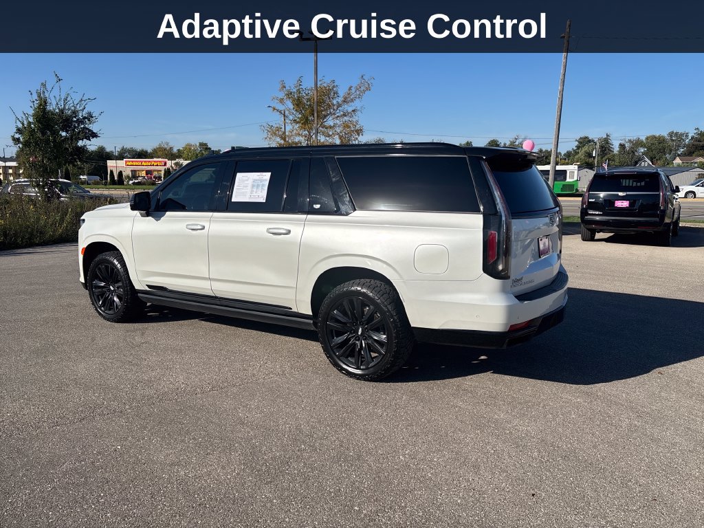 Used 2022 Cadillac Escalade ESV Sport Platinum w/ Heavy-Duty Trailer Package AWD/4WD image 3