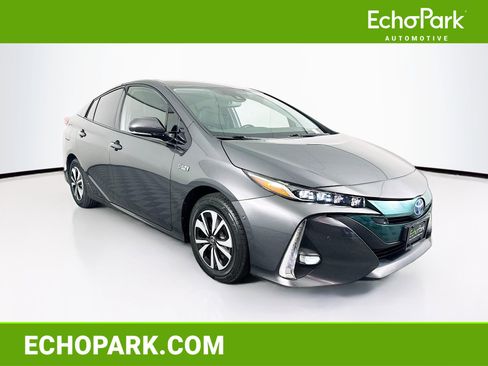 Used 2017 Toyota Prius Prime Advanced image 1