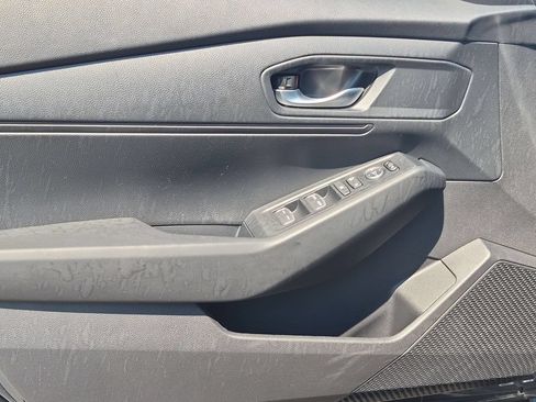 Used 2025 Honda Accord LX image 11