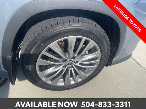 Used 2022 Toyota Highlander Platinum AWD/4WD image 10