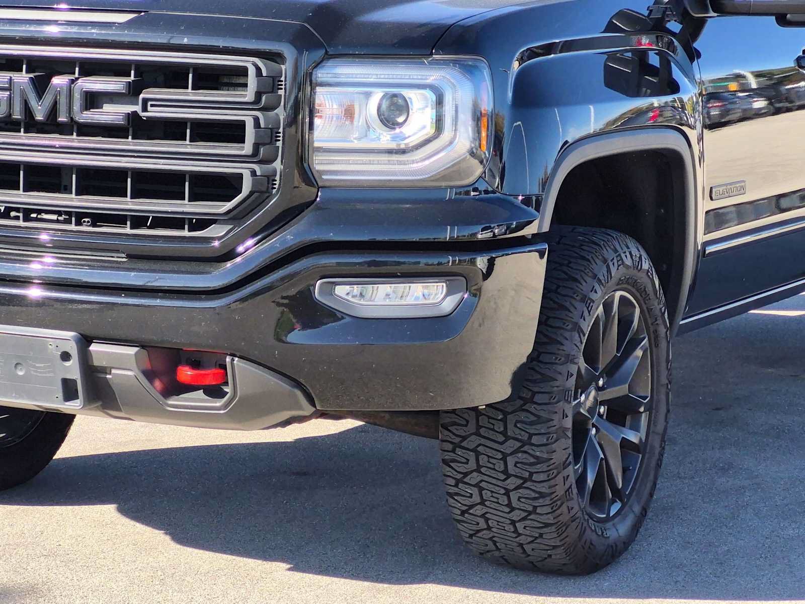 Used 2018 GMC Sierra 1500 SLE w/ Elevation Edition AWD/4WD image 11