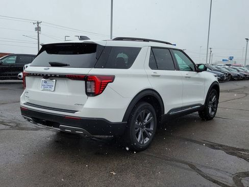 New 2025 Ford Explorer Active w/ Active Comfort Package image 4