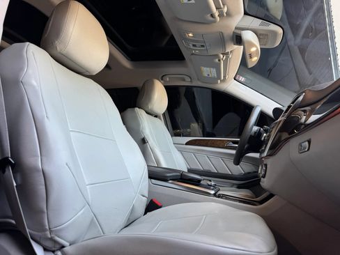 Used 2013 Mercedes-Benz GL 320 BlueTEC 4MATIC image 24