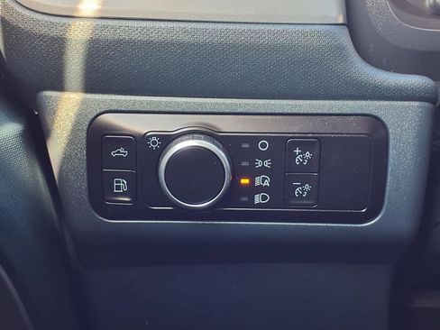 Certified 2023 Ford Maverick XLT w/ Black Appearance Package image 16