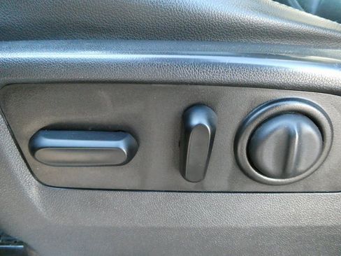 Used 2020 Chevrolet Silverado 2500 LTZ w/ LTZ Plus Package image 23