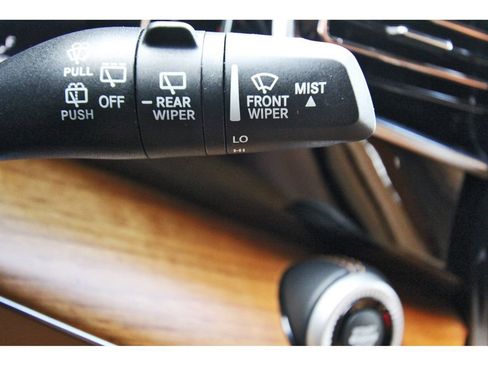 Used 2022 Jeep Grand Wagoneer Series III w/ Rear Seat Video Group 1 AWD/4WD image 19