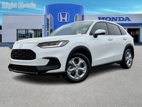 Used 2023 Honda HR-V LX image 2