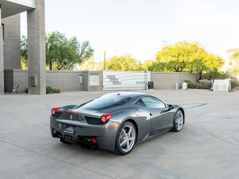 Used 2012 Ferrari 458 Italia Coupe RWD image 26