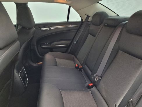 Used 2019 Chrysler 300 Touring w/ Sport Appearance Package RWD image 18