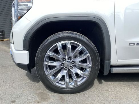Used 2024 GMC Sierra 1500 Denali AWD/4WD image 11