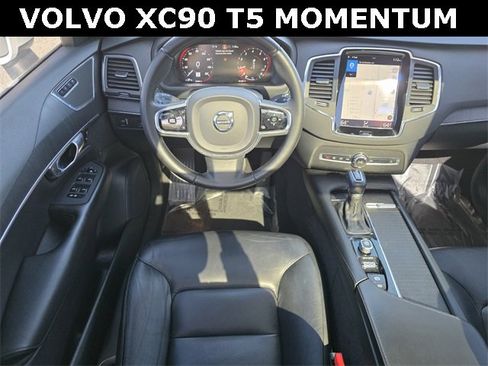 Used 2020 Volvo XC90 T5 Momentum image 23