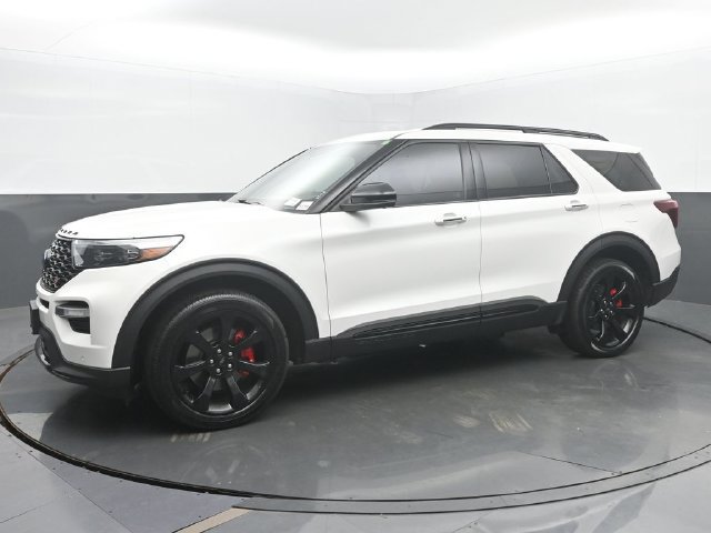 Used 2023 Ford Explorer ST w/ Technology Package AWD/4WD image 2