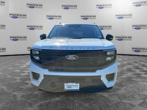 Used 2025 Ford Expedition Active AWD/4WD image 8
