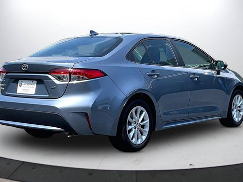 Used 2021 Toyota Corolla LE w/ LE Convenience Package FWD image 9