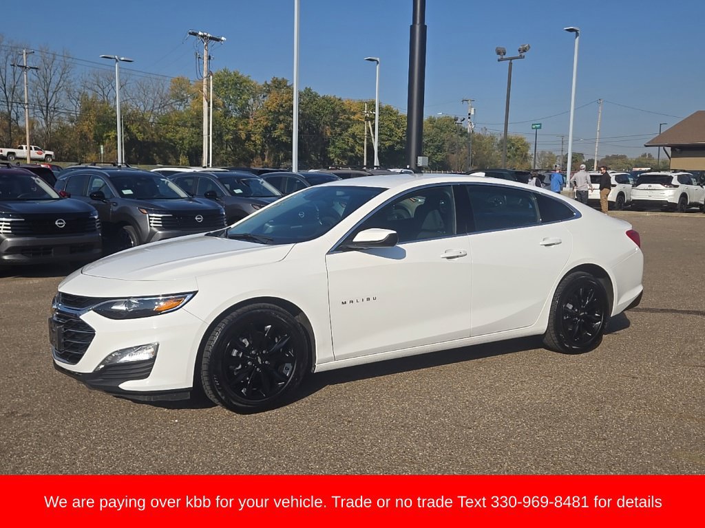 Used 2024 Chevrolet Malibu LT FWD image 3