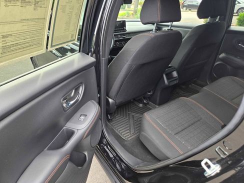 Used 2025 Honda HR-V Sport image 15