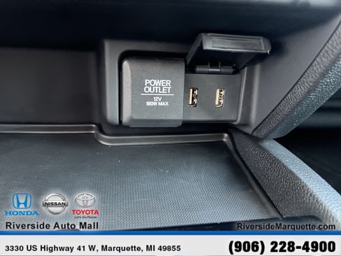 Used 2017 Honda Pilot Elite image 18