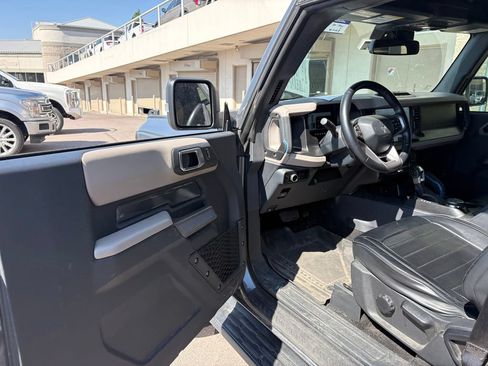Used 2023 Ford Bronco Wildtrak AWD/4WD image 15