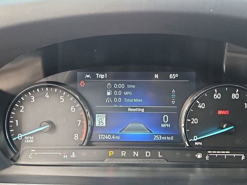 Used 2022 Ford Explorer Limited w/ Hybrid Equipment Group 310A image 13