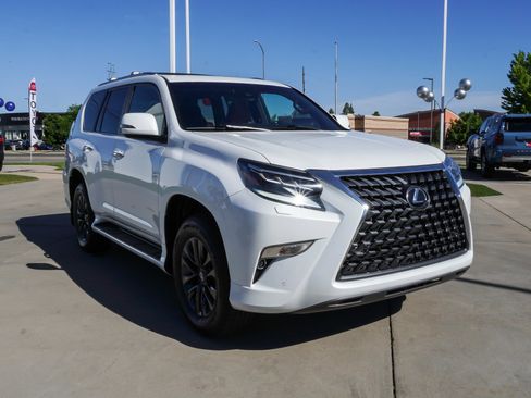 Used 2021 Lexus GX 460 Premium w/ Premium Plus Package AWD/4WD image 2