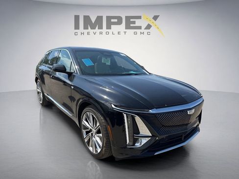 Used 2024 Cadillac Lyriq Luxury w/ Nappa Leather Package RWD image 5