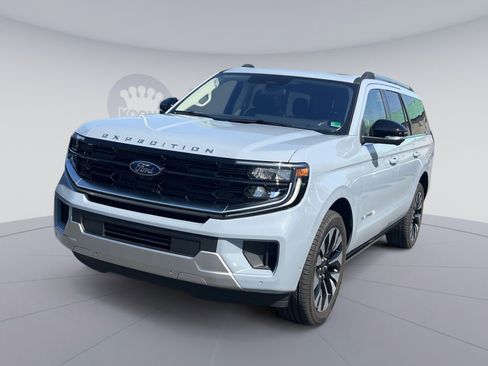 New 2025 Ford Expedition Max Platinum w/ Driver's Package image 1
