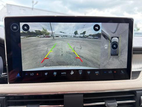 Used 2023 Lincoln Corsair AWD w/ Equipment Group 101A image 19